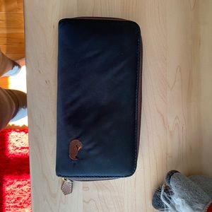 Dooney & Burke Nylon Zip wallet